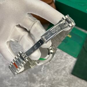 Superclone Rolex Day-Date Ice Blue Diamond Dial 228236-0006 40 mm