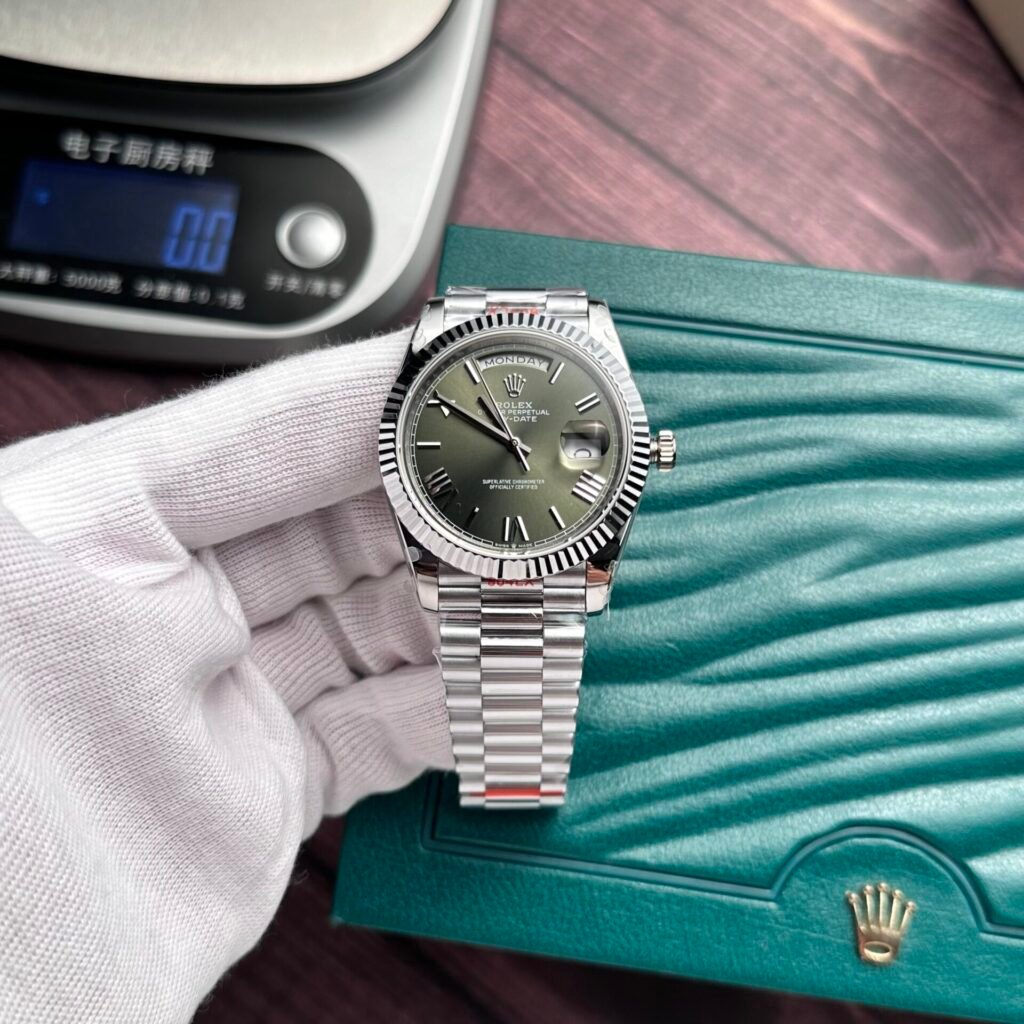 Superclone Rolex Day-Date Olive Green Dial 228239-0033 40 mm Bezel & Crystal