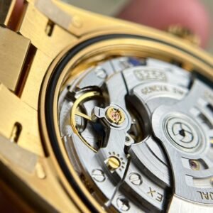 Superclone Rolex Day-Date Champagne Diamond Dial 228238-0005 40 mm