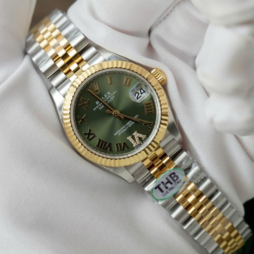 Rolex Datejust Olive Green Roman Diamond Dial 126233-0025 36 mm Case Profile