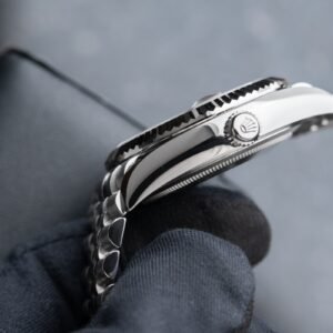 Superclone Rolex Sky-Dweller Bright black Dial 336934 Jubilee