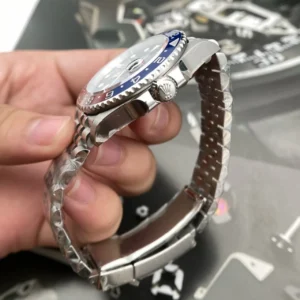 Superclone Rolex GMT-Master II 126710BLRO “Pepsi” Jubilee
