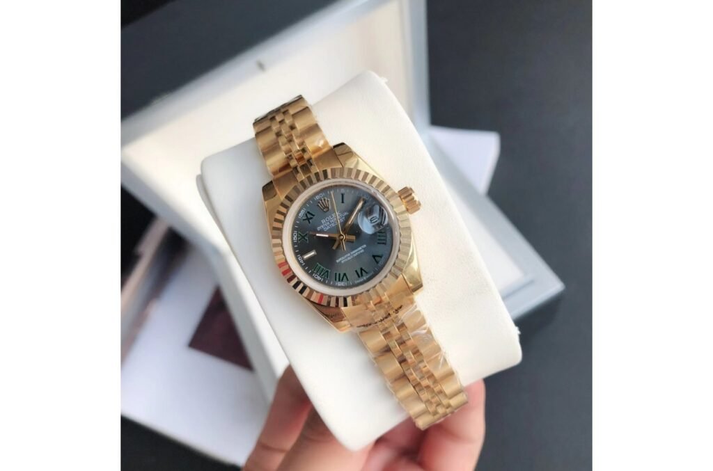 Replica Rolex Datejust RG/RG Jubilee Bracelet 36/28 mm Case Back