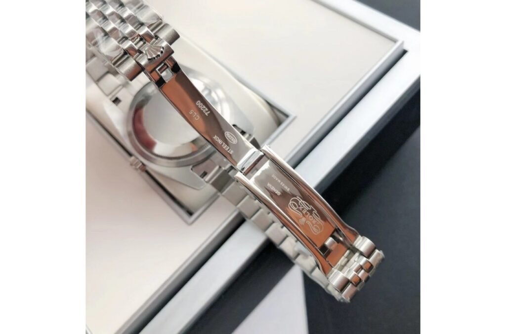 Replica Rolex Datejust SS/SS Jub Grey/Rmn 36/28 mm Additional Detail