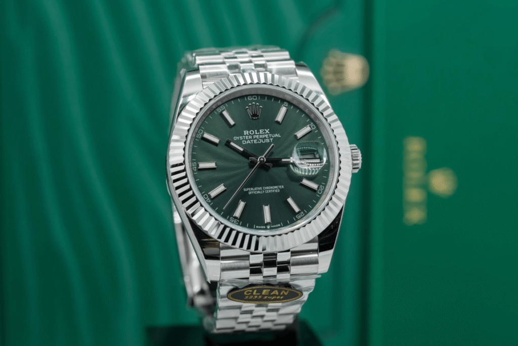 Replica Rolex Datejust Green Dial 126334 Jubilee 41 mm Bezel & Crystal
