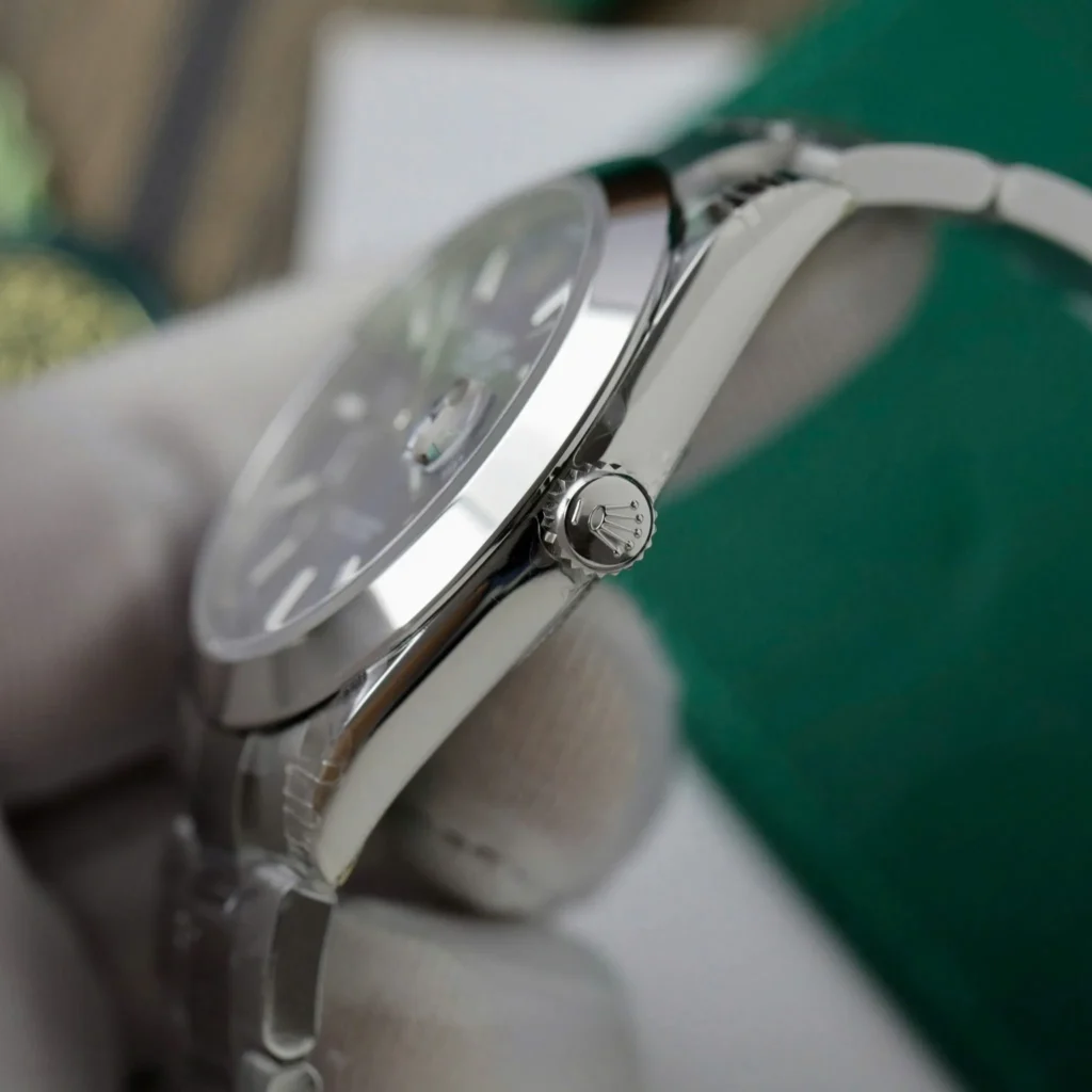 Replica Rolex Datejust II Blue Dial 116300 41 mm Case Profile