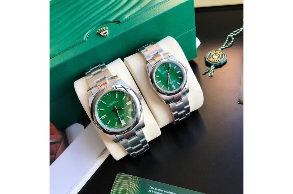 Replica Rolex Oyster Perpetual SS/SS Green/Stk 31/41 mm Dial Details