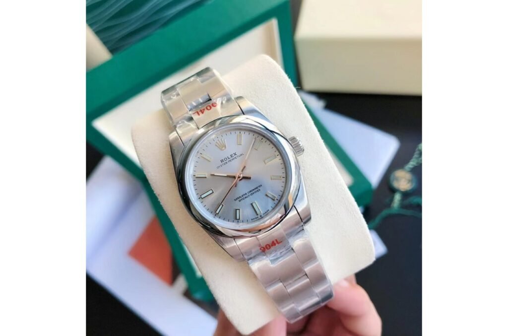Replica Rolex Oyster Perpetual SS/SS Sliver/Stk 31/41 mm Bezel & Crystal