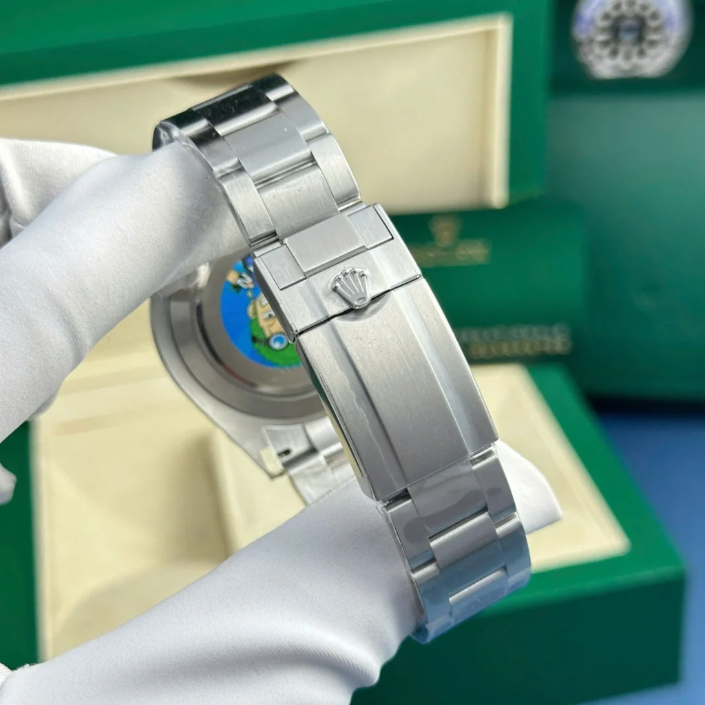 Replica Rolex “Polar” Explorer II White Dial 226570 WSO Case Back