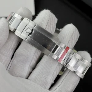 Replica Rolex Yacht-Master Rhodium Dial 126622