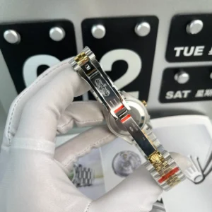 Replica Rolex Datejust Champagne Dial 116243 36 mm