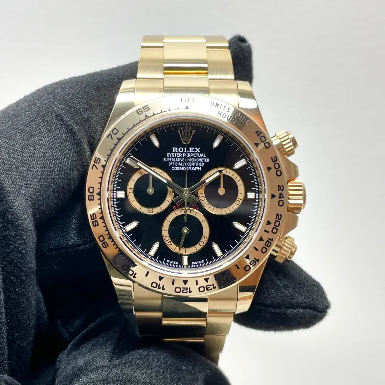 Rolex Daytona Black Dial 126508 Bezel & Crystal