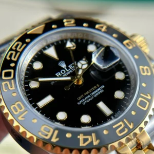 Superclone Rolex GMT-Master II Black Dial “Zombie” 126713GRNR