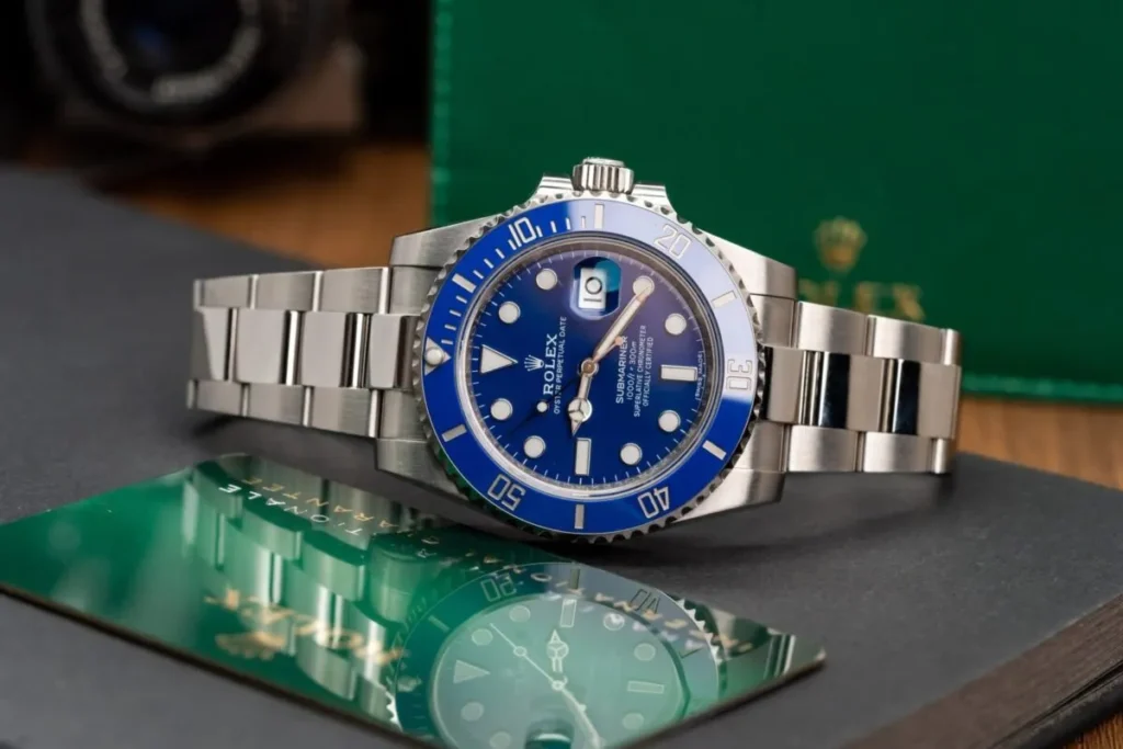 Superclone Rolex Submariner Blue Dial 116619LB “Smurf” Case Profile