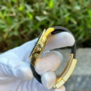 Replica Rolex Yacht-Master Black Dial 226658