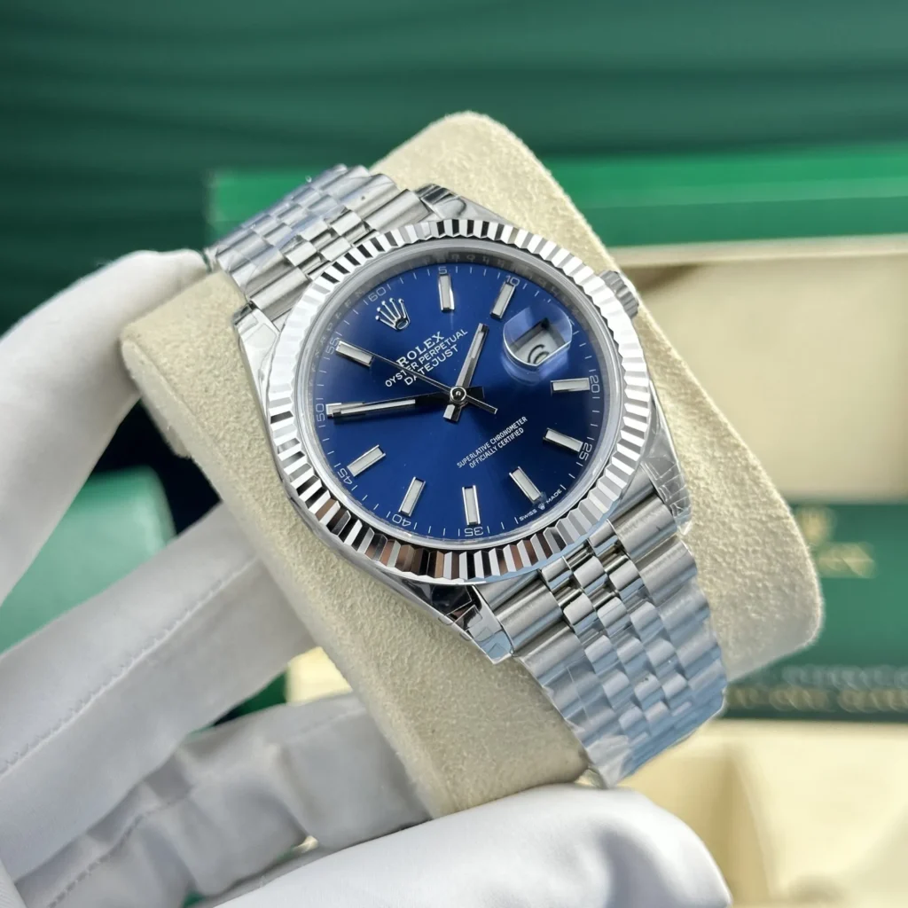 Rolex Datejust Blue Dial 126334 Jubilee 41 mm Additional Detail
