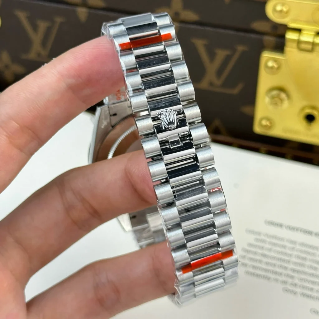 Superclone Rolex Day-Date White Dial 228239-0046 40 mm Case Back