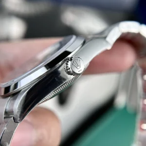Superclone Rolex Explorer Black Dial 224270
