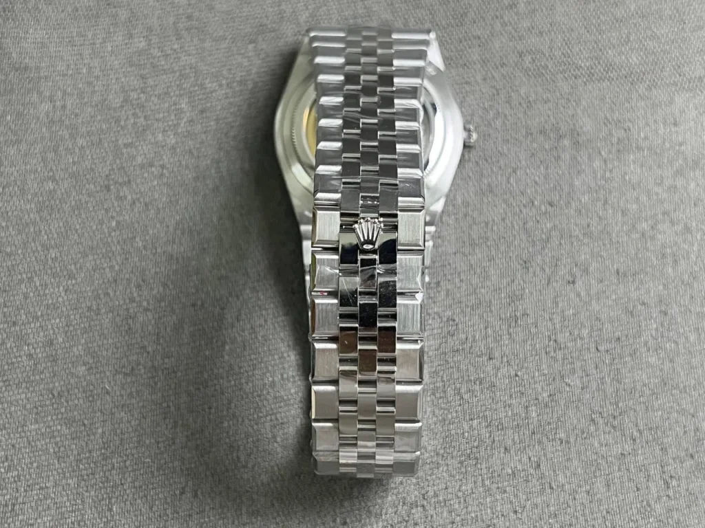 Rolex Land-Dweller 40 mm Ice Blue Dial (2025) Additional Detail