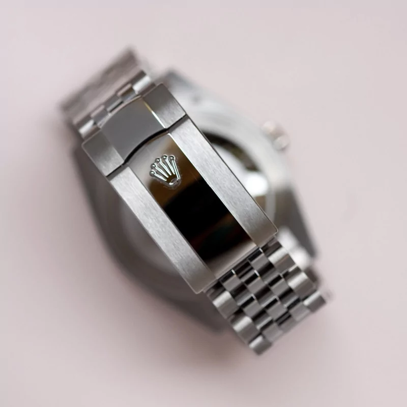 Replica Rolex Datejust White Dial 126334 Jubilee Flutted 41 mm Additional Detail