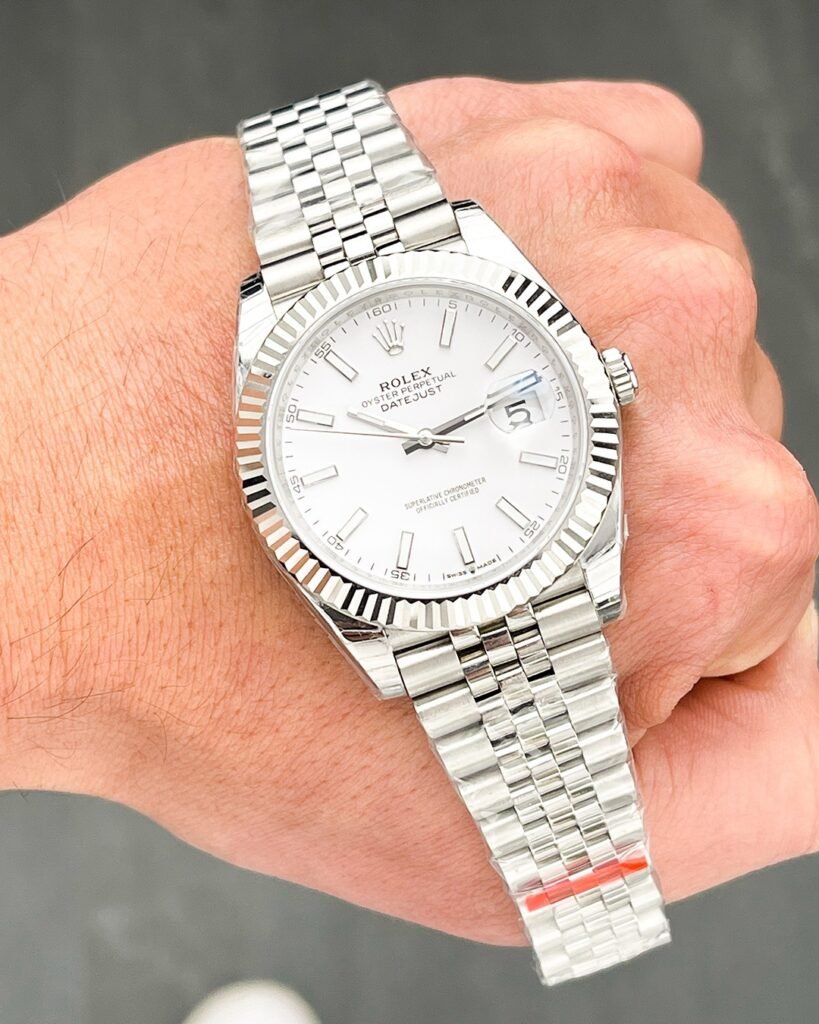 Replica Rolex Datejust White Dial 126334 Jubilee Flutted 41 mm Case Back