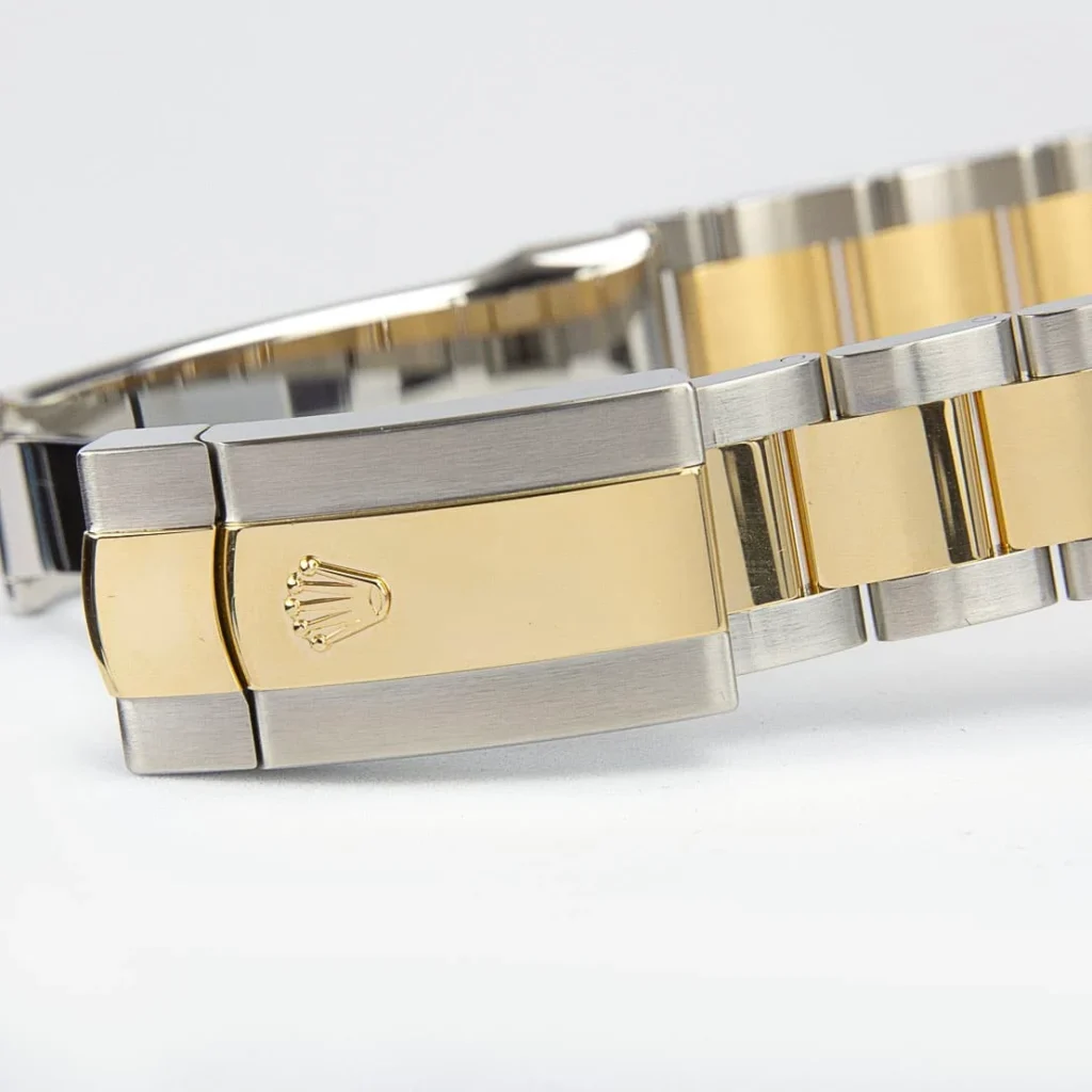Replica Rolex Datejust II Rhodium Dial 126333 “Wimbledon” Two-Tone Oyster 41 mm Case Back