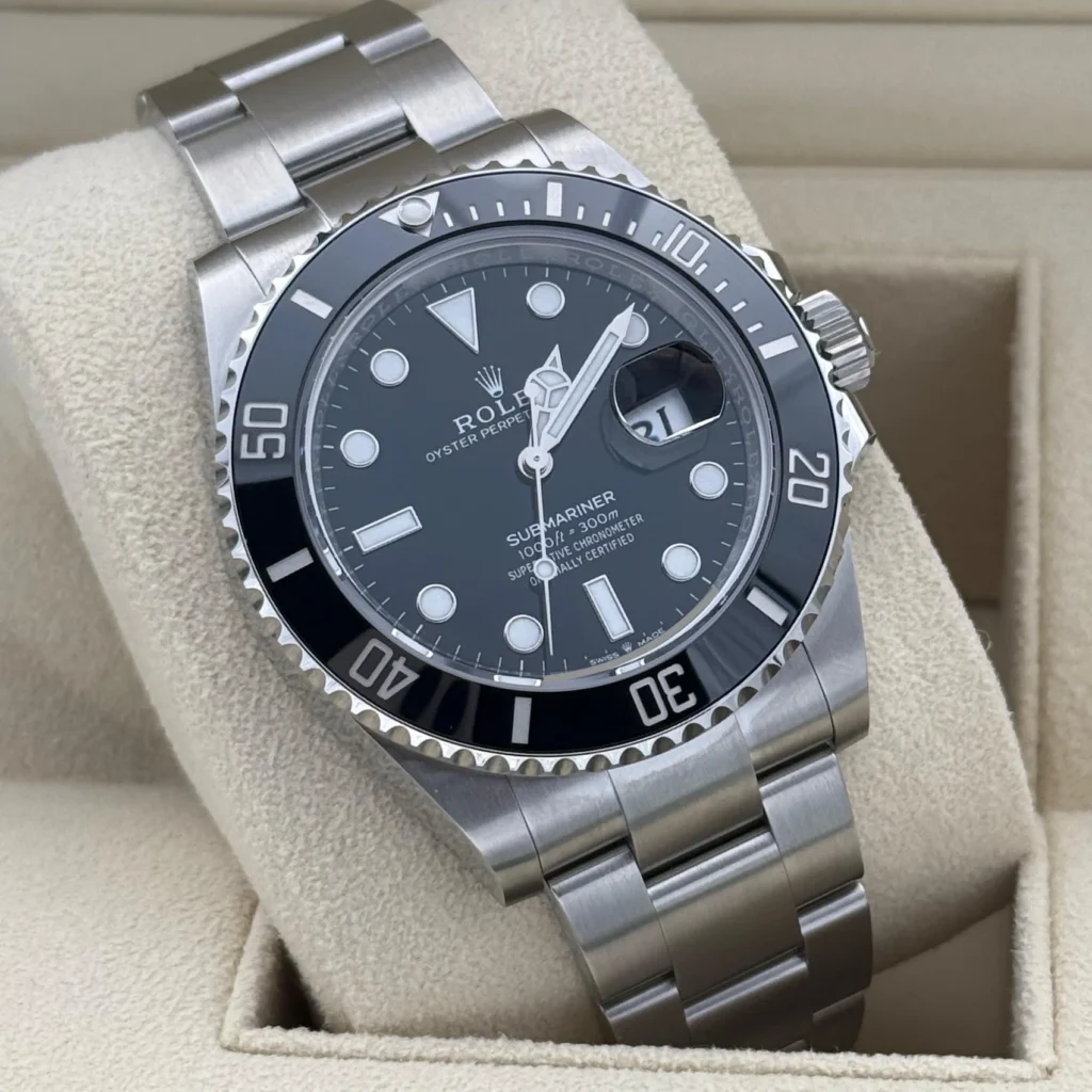 Superclone Rolex Submariner Black Dial 126610LN Case Profile