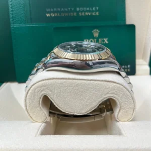 Superclone Rolex Sky-Dweller Bright black Dial 336933 Jubilee